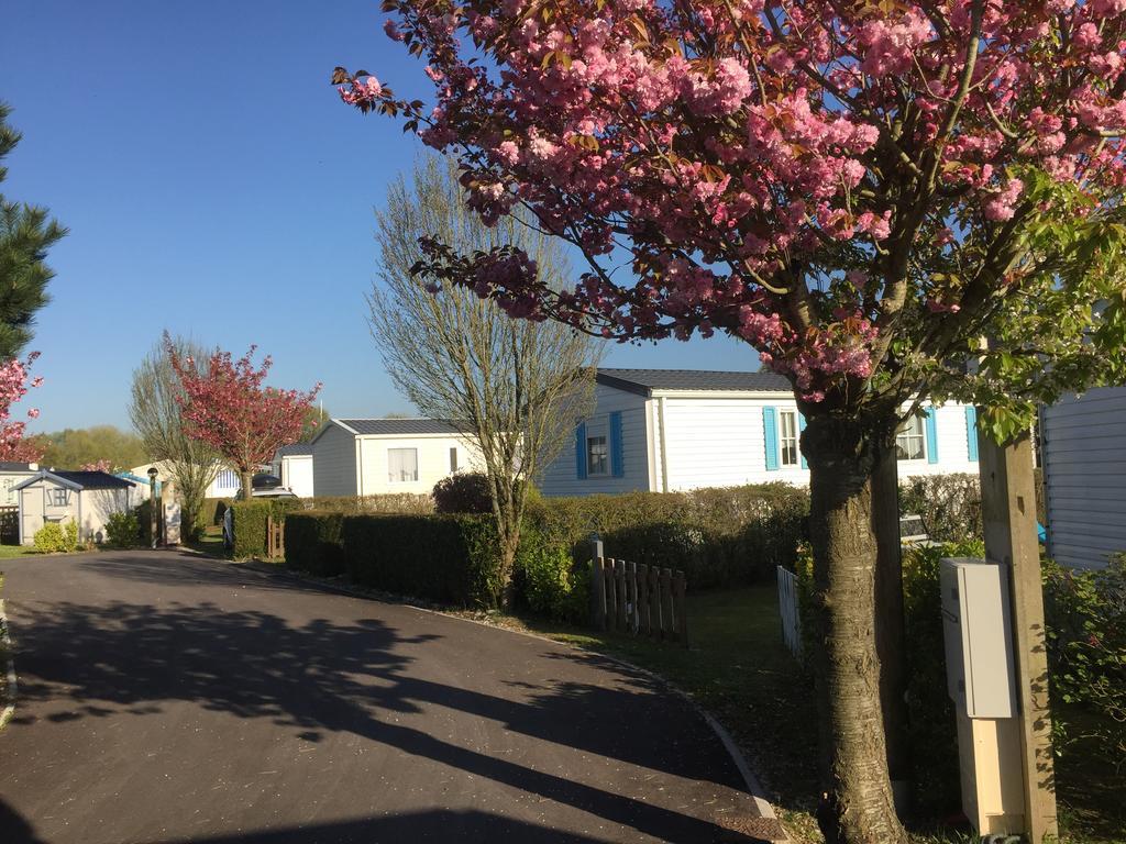 Camping Caravaning Les Cerisiers Berck Sur Mer Verton Ngoại thất bức ảnh